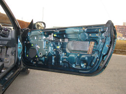 Photo - Deadning Outer Panel Inside