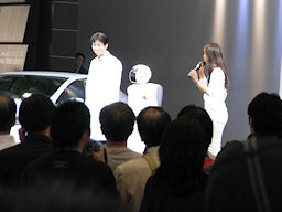Photo - DENJIRO Lecture with ASIMO
