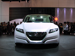 Photo - HONDA SKYDECK Concept Front-view